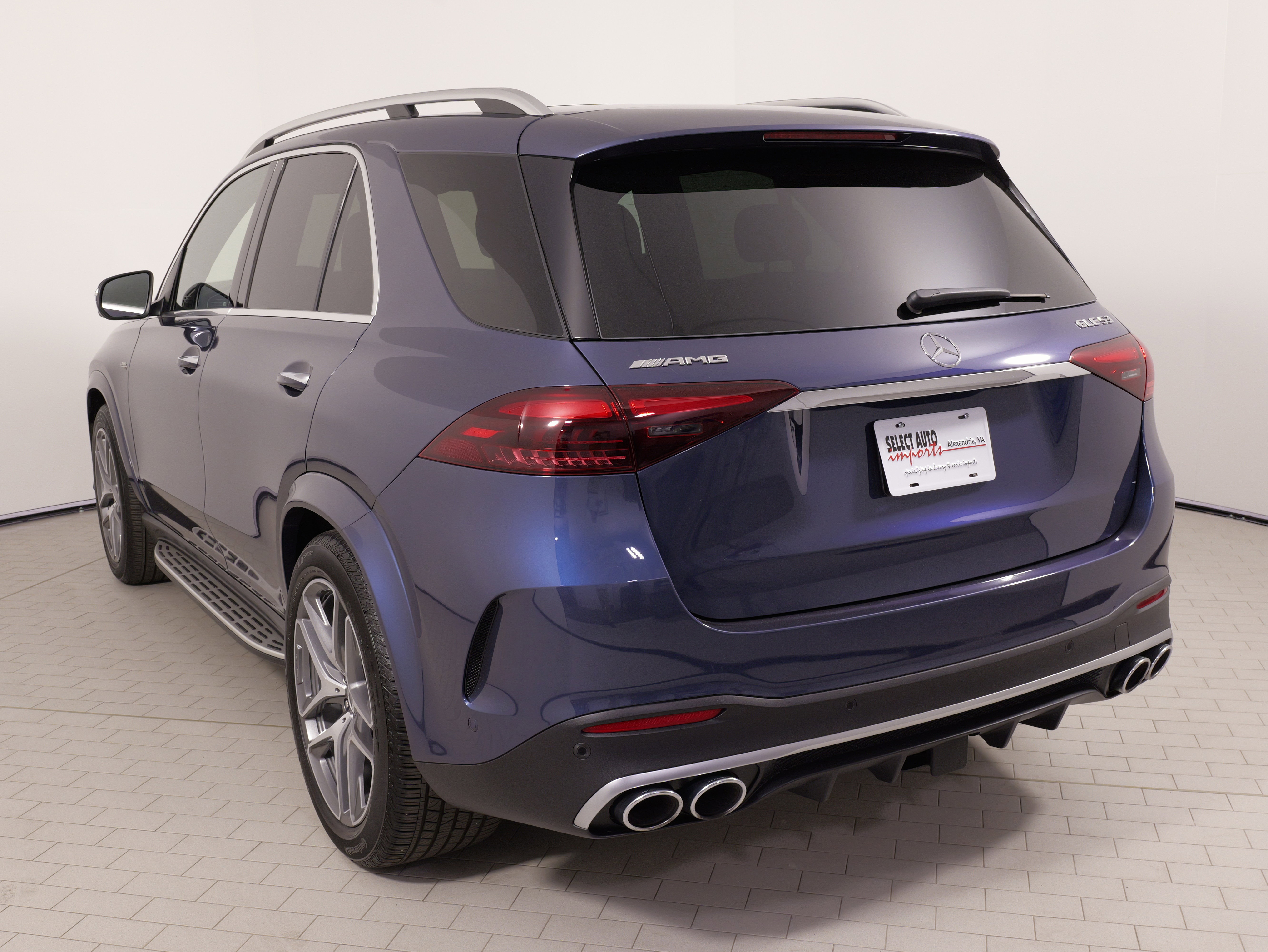 Used 2025 Mercedes-Benz GLE 53 AMG 4MATIC w/ Acoustic Comfort Package image 14