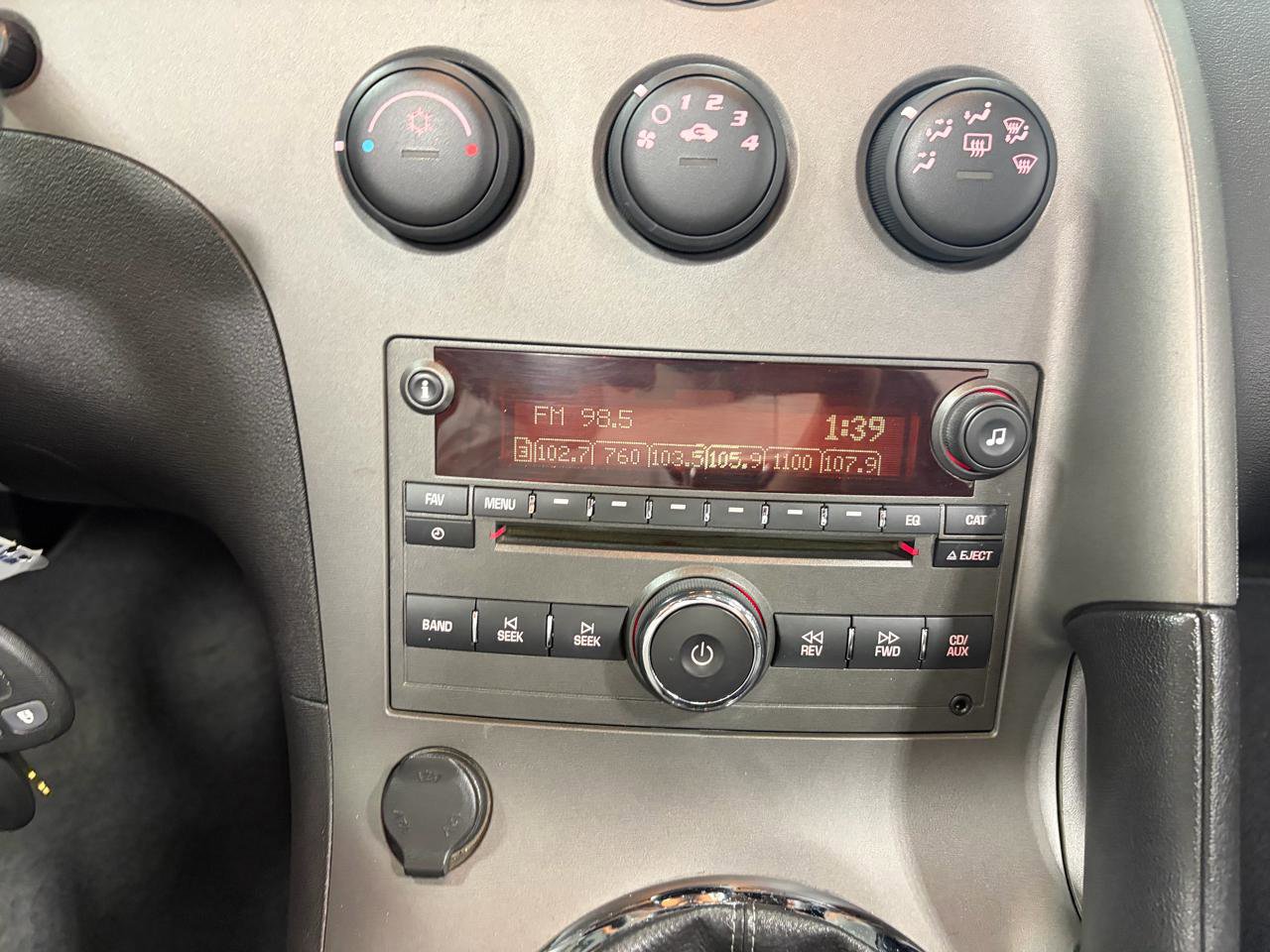 Used 2006 Pontiac Solstice Convertible w/ Premium Package image 36