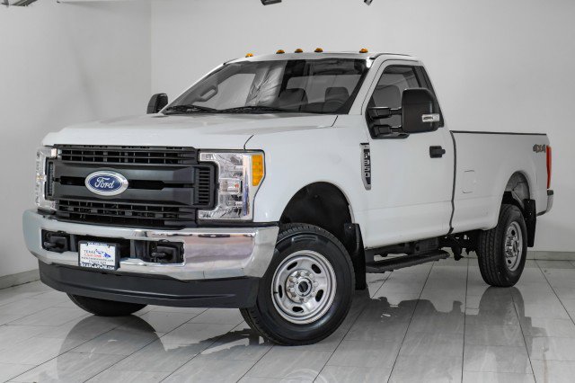 Used 2017 Ford F350 XL AWD/4WD image 4