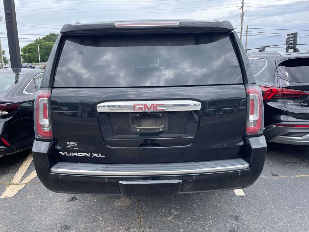 Used 2019 GMC Yukon XL Denali w/ Denali Ultimate Package AWD/4WD image 5