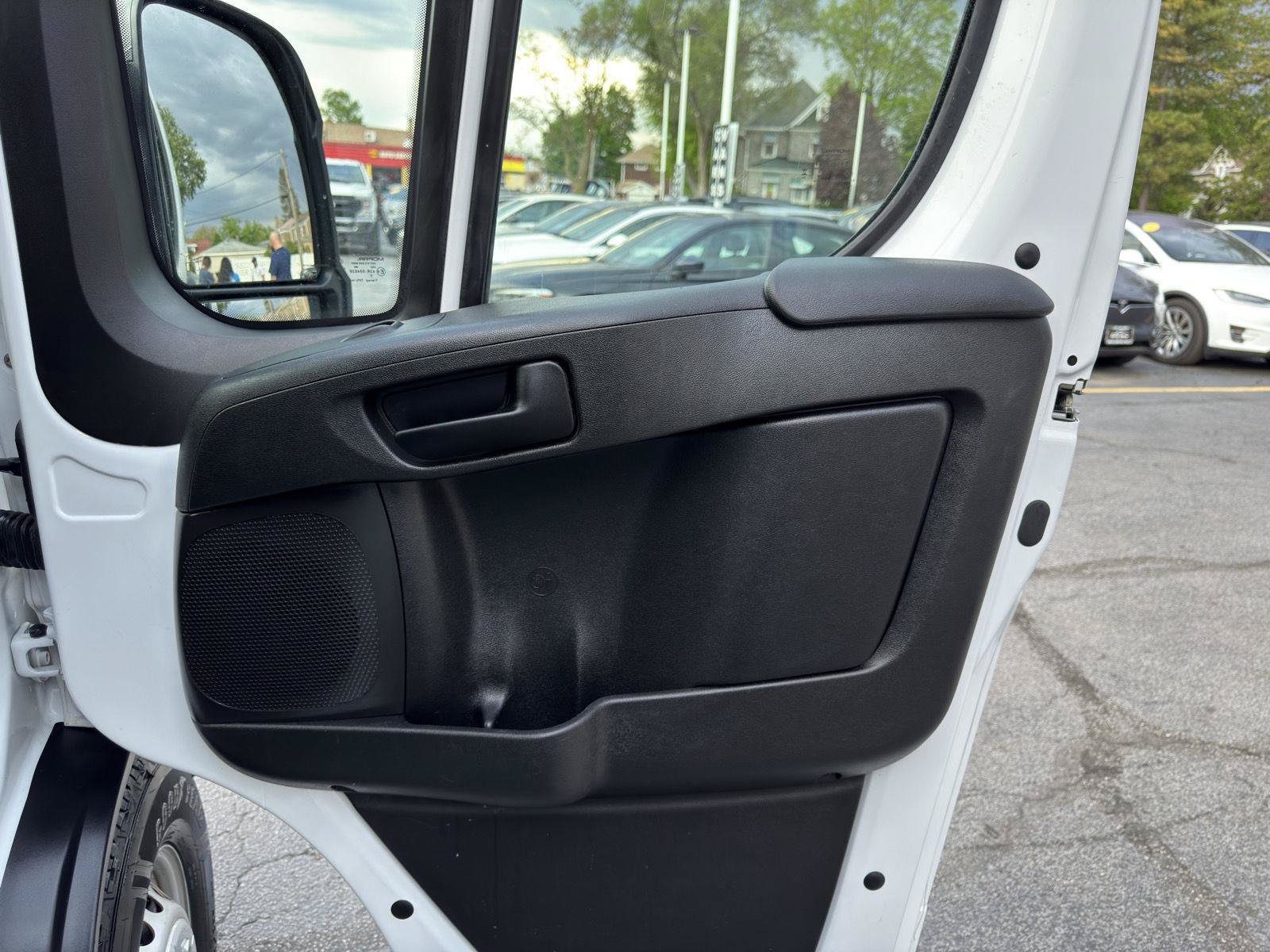 Used 2025 RAM ProMaster 2500 w/ Convenience Group FWD image 29