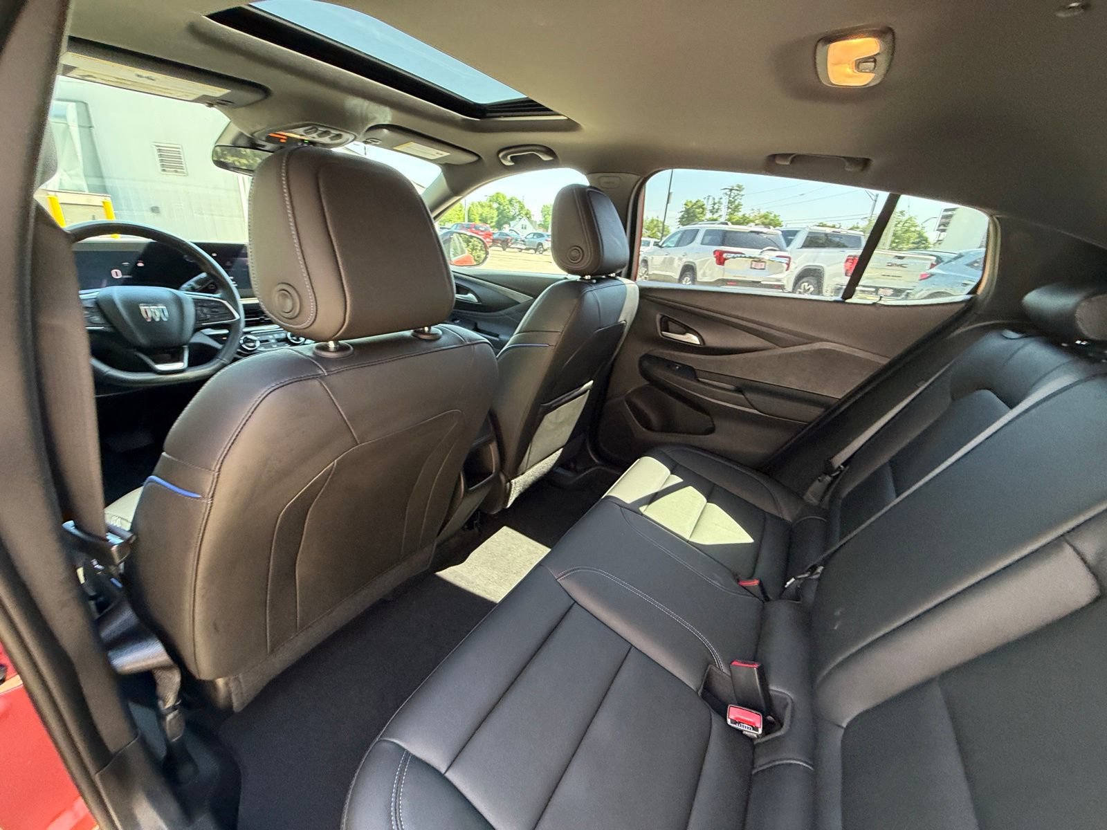 Used 2024 Buick Envista Sport Touring w/ Convenience I Package FWD image 13