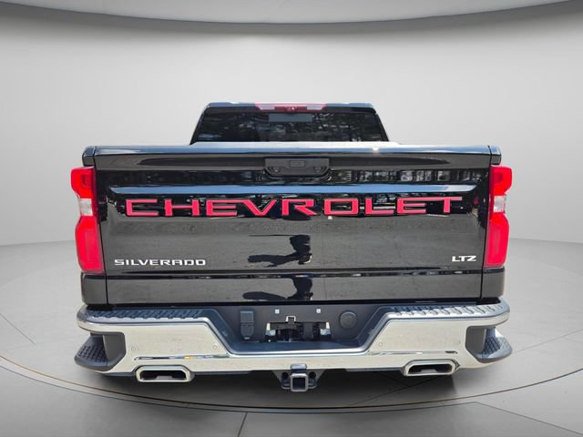 Used 2022 Chevrolet Silverado 1500 LTZ w/ LTZ Premium Package AWD/4WD image 7