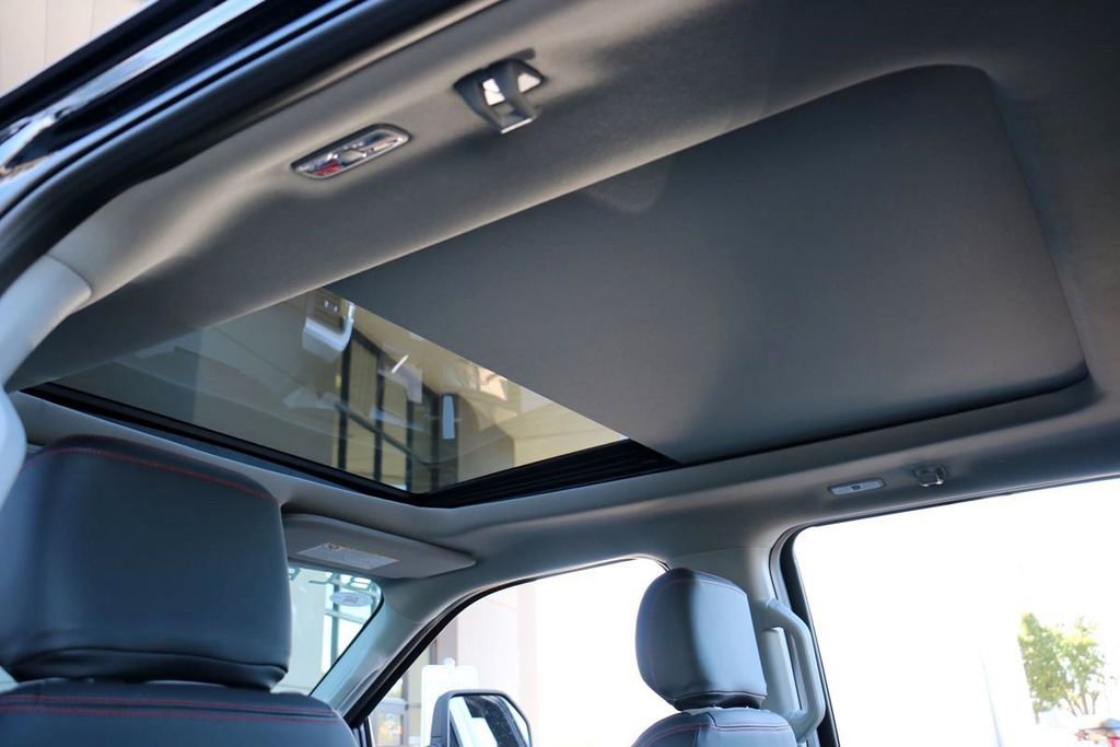 New 2026 Ford F250 XLT w/ XLT Premium Package image 25