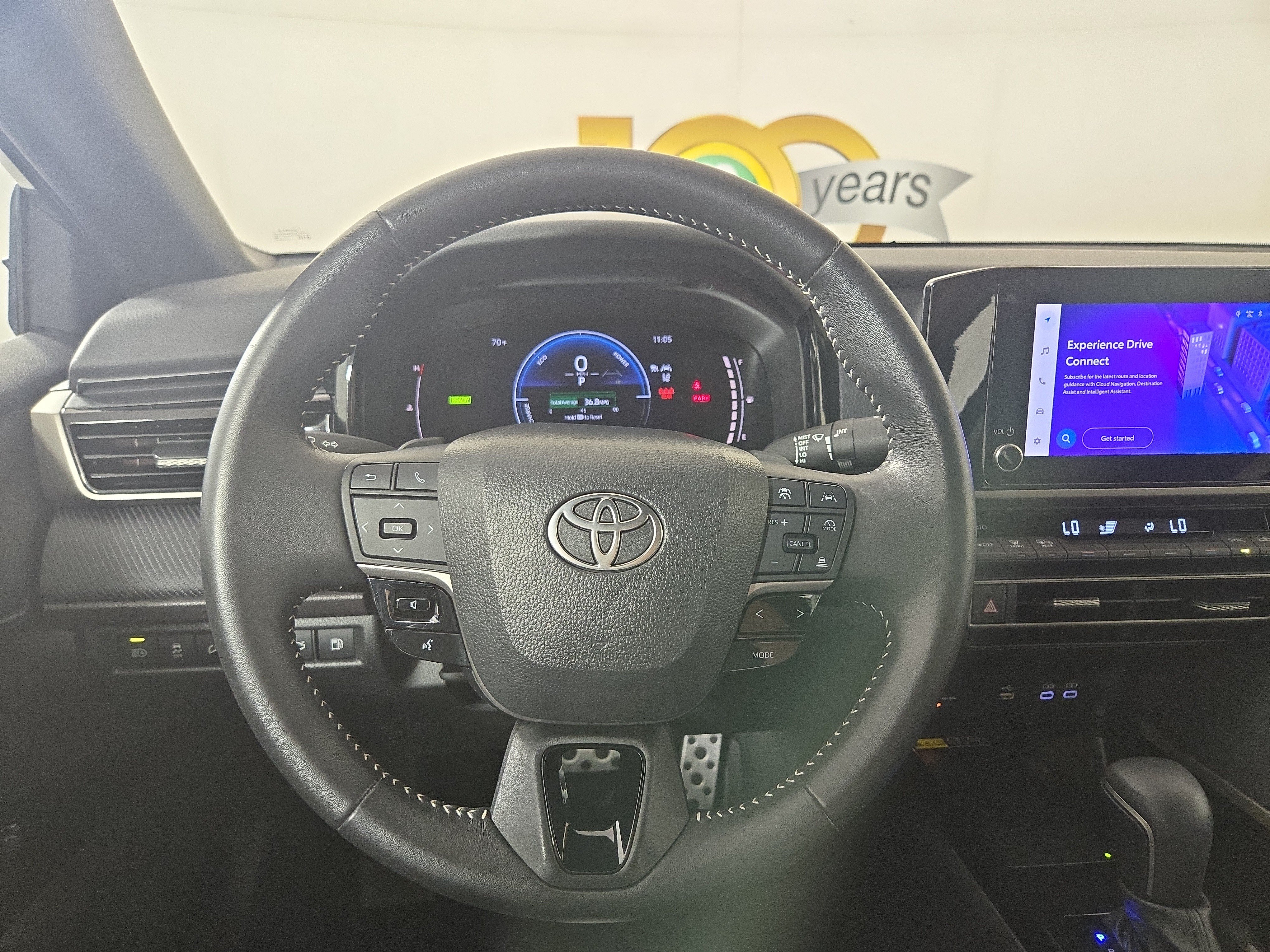 Used 2025 Toyota Camry SE FWD image 14
