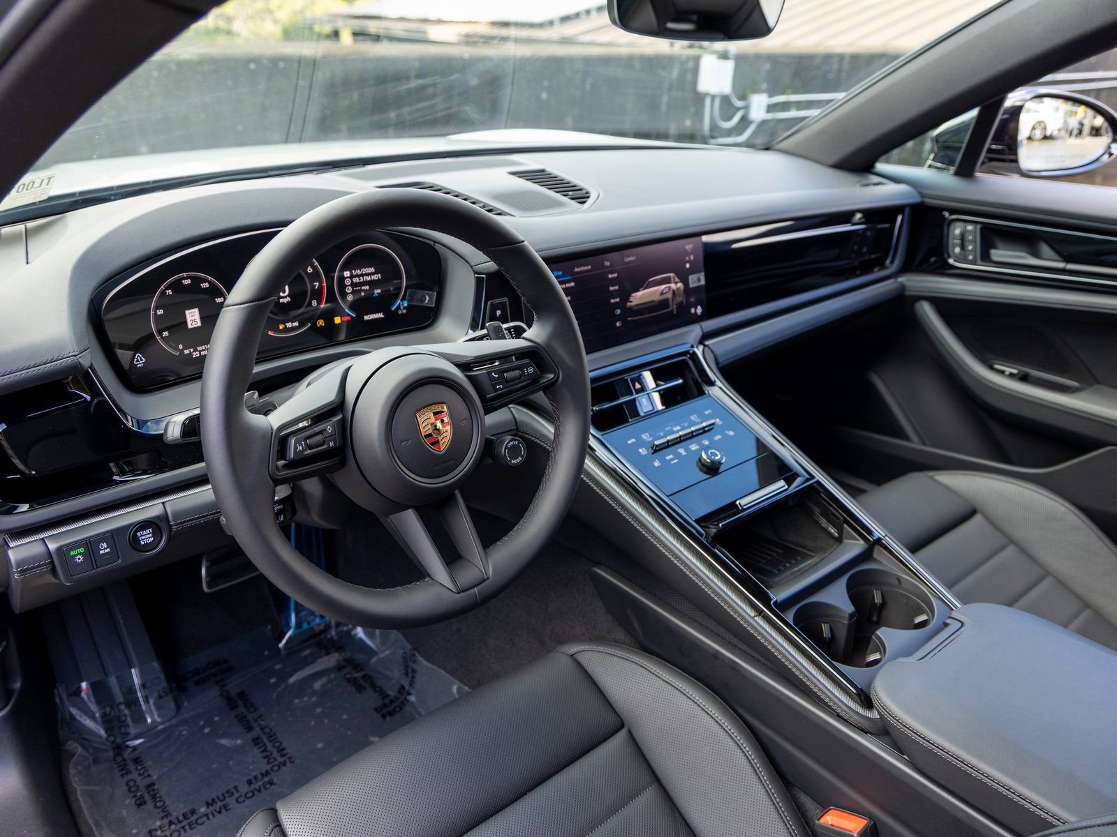 New 2026 Porsche Panamera 4 image 4