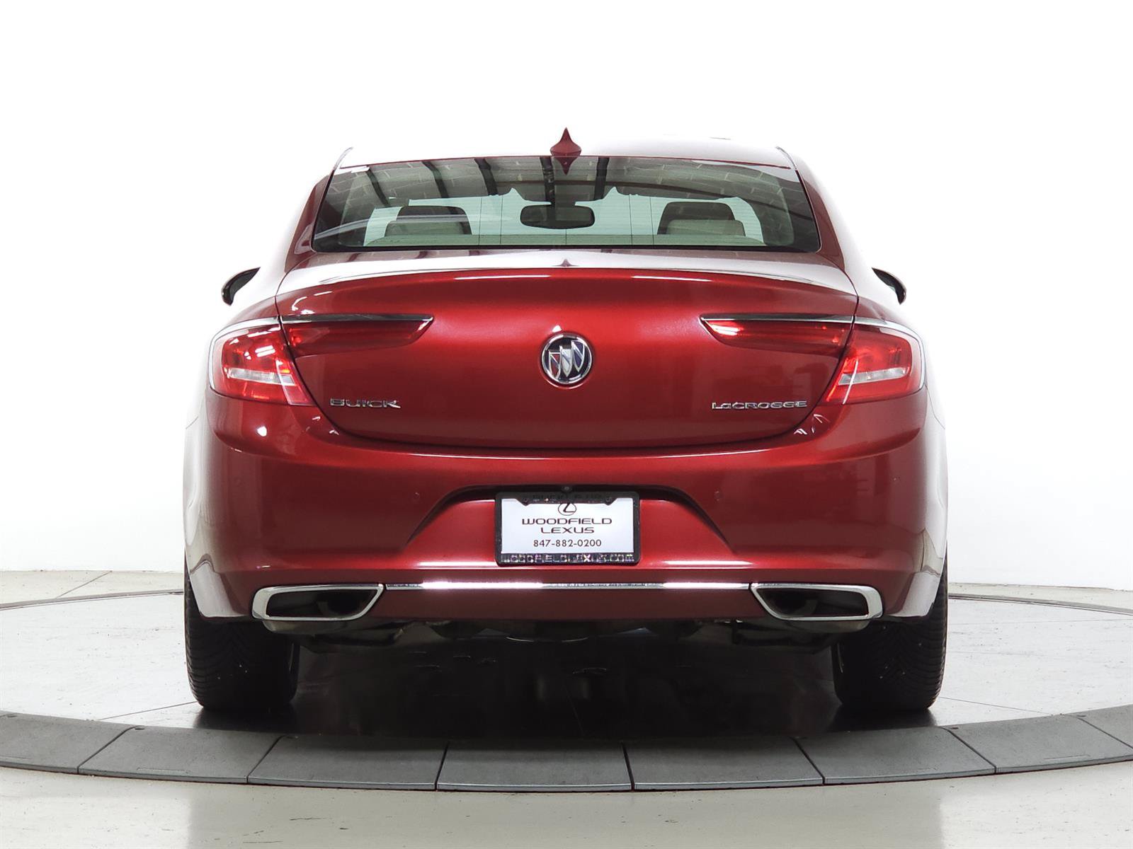 Used 2018 Buick LaCrosse Essence w/ Sun and Shade Package FWD image 6