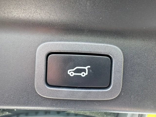 Used 2018 Jaguar F-PACE Prestige AWD/4WD image 14