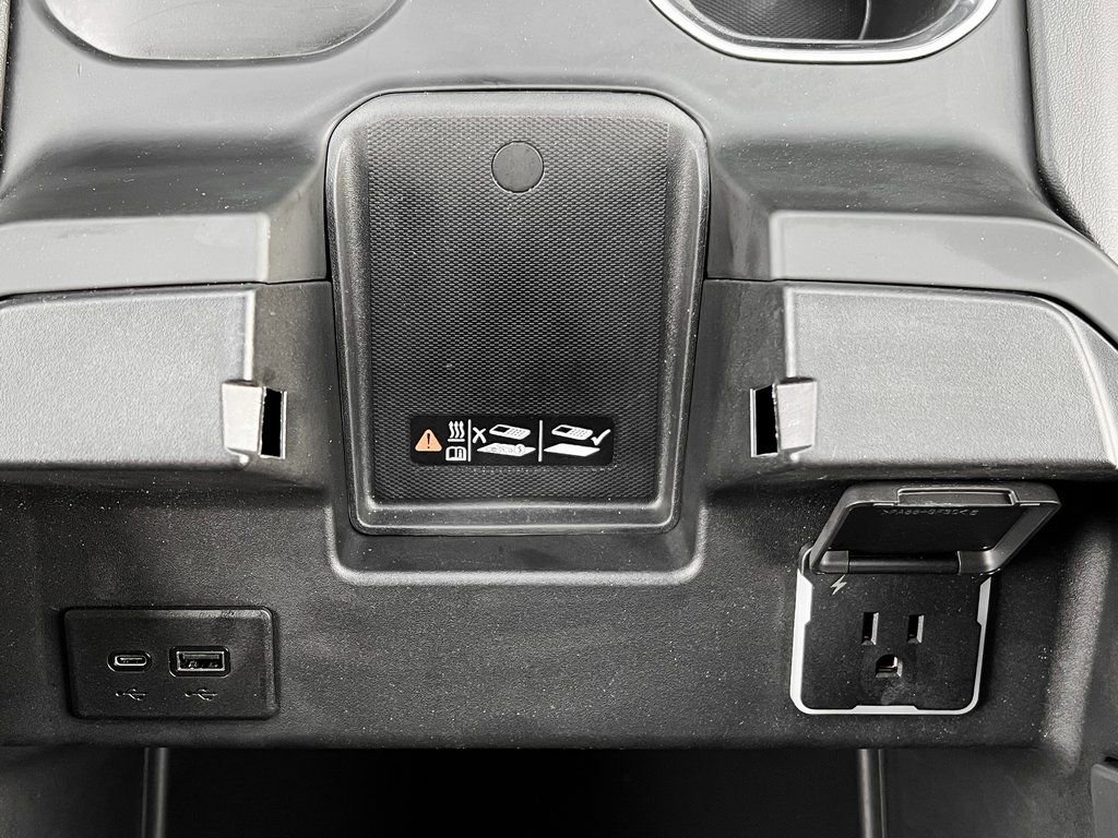 Used 2025 GMC Sierra 2500 Denali image 25