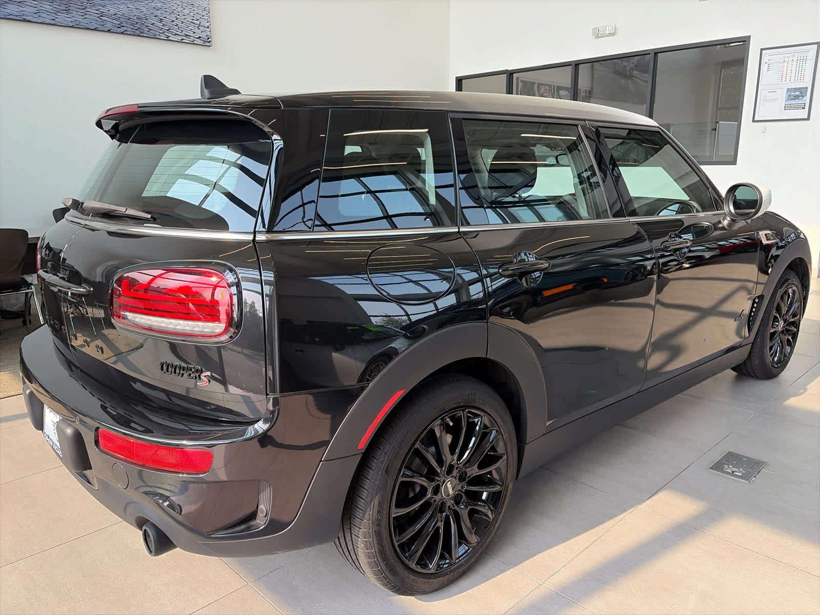 Used 2024 MINI Cooper Clubman S AWD/4WD image 4