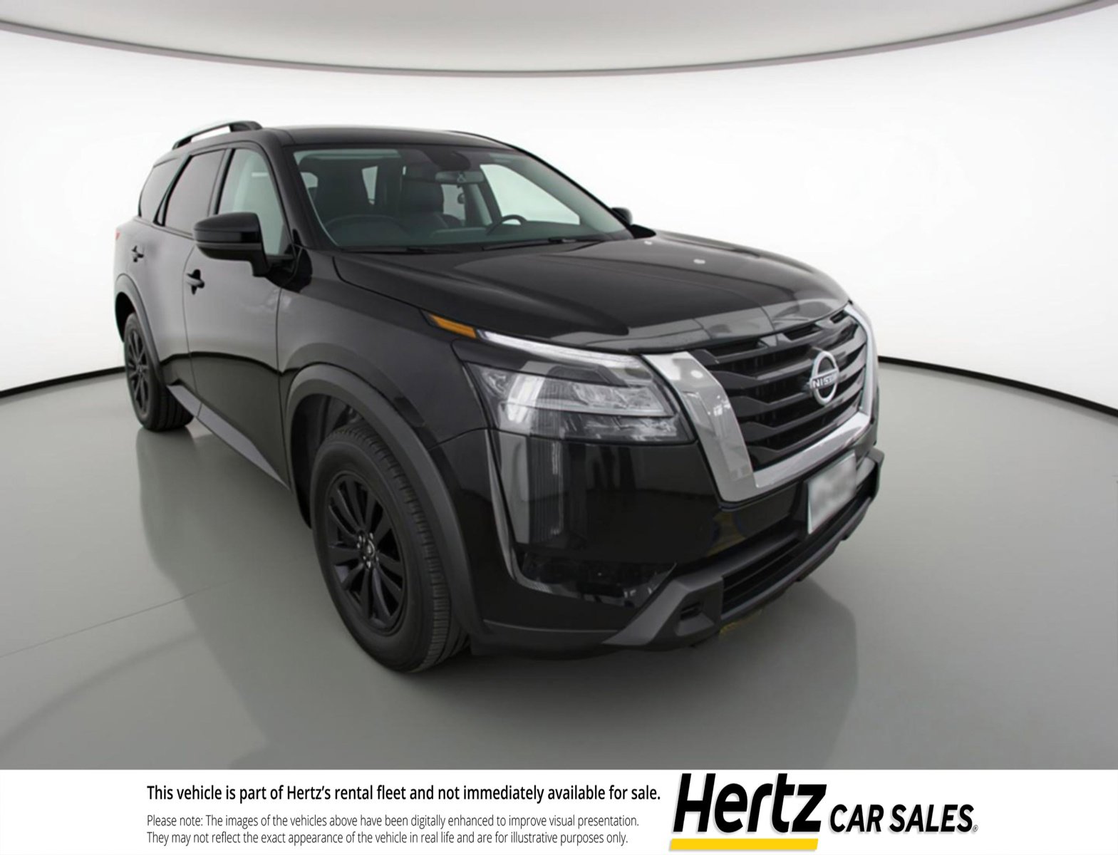 Used 2025 Nissan Pathfinder SV image 1