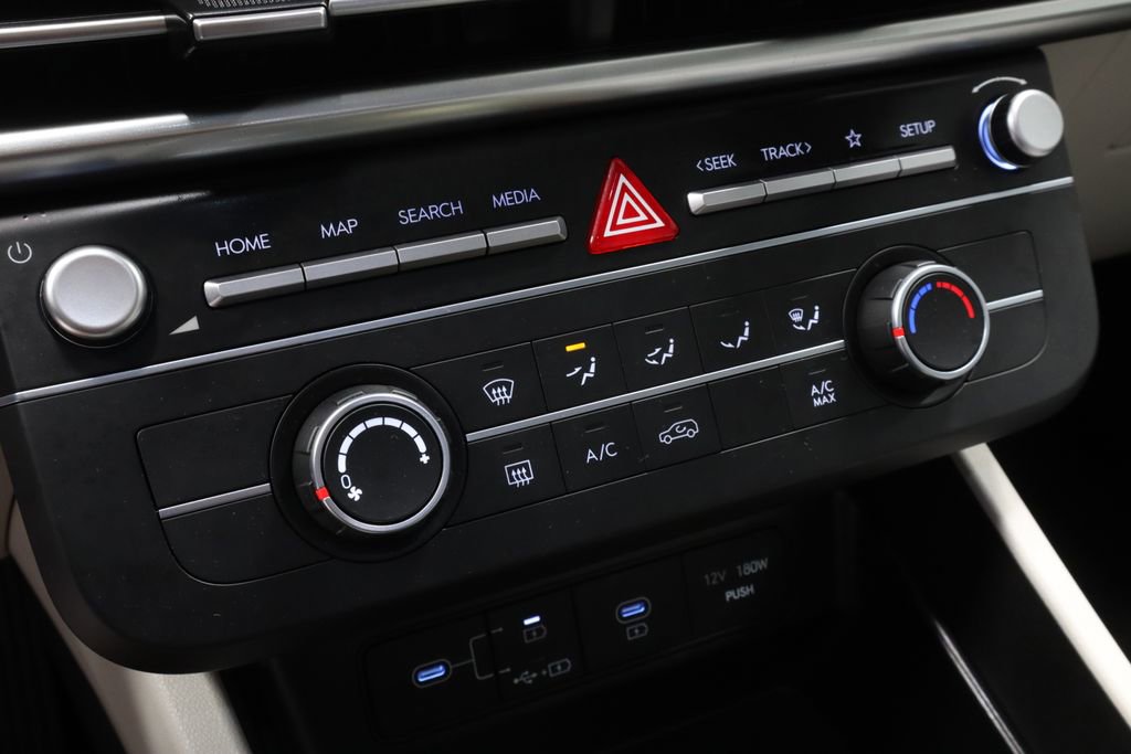 Used 2025 Hyundai Tucson SE image 29