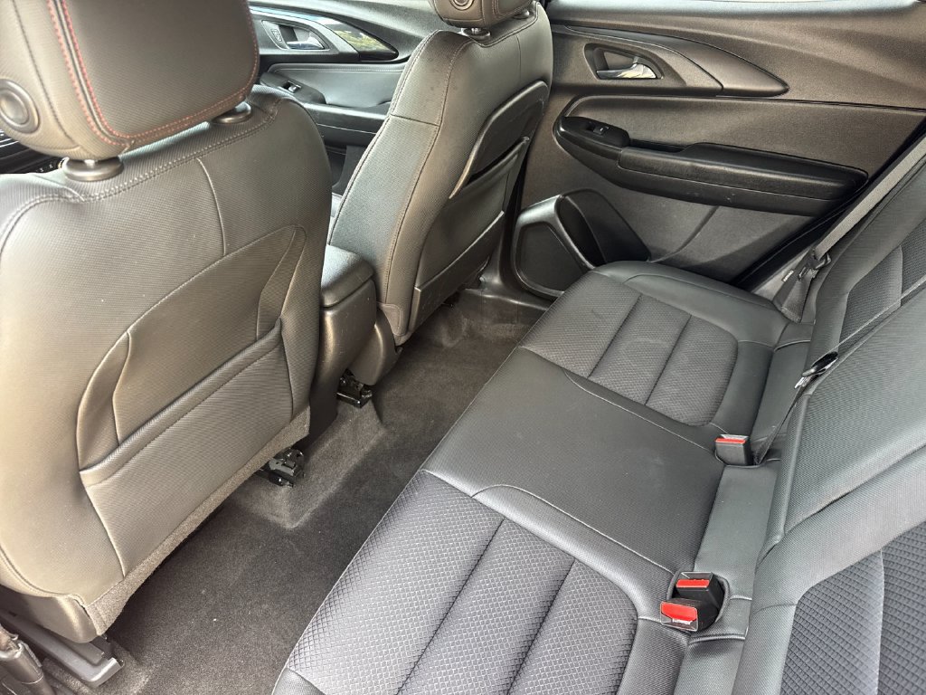 Used 2022 Chevrolet TrailBlazer RS FWD image 11