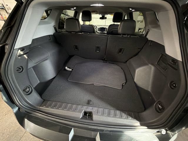 Used 2021 GMC Terrain SLT AWD/4WD image 26