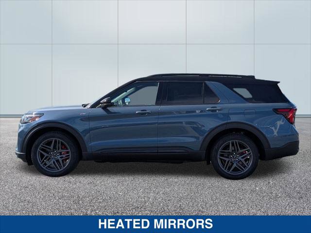 Used 2025 Ford Explorer ST-Line w/ Premium Package image 2
