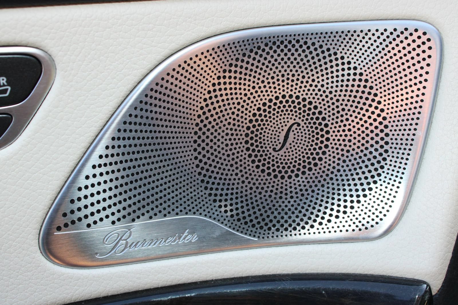 Used 2015 Mercedes-Benz S 550 Sedan image 9