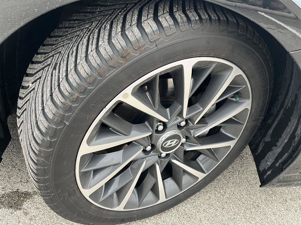 Used 2020 Hyundai Sonata Limited FWD image 17