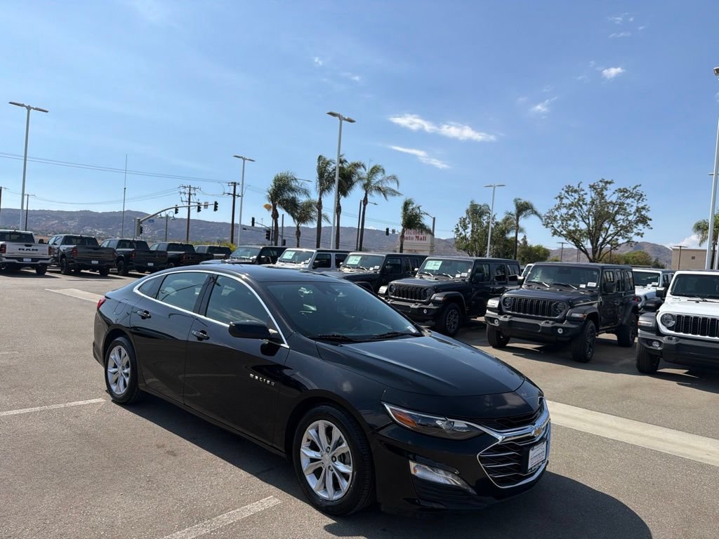 Used 2023 Chevrolet Malibu LT FWD image 2
