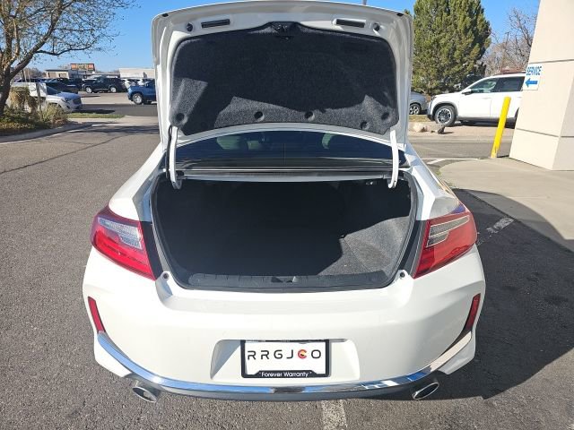 Used 2017 Honda Accord EX-L image 7