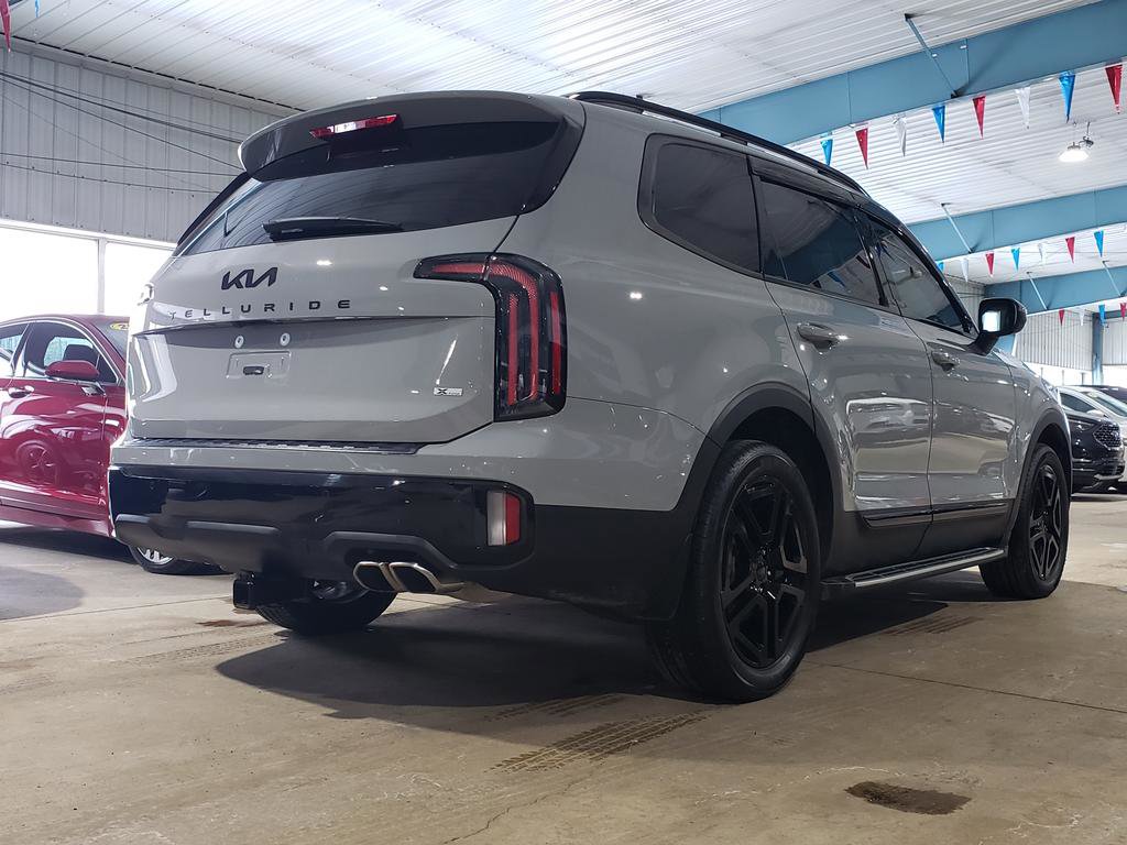 Used 2025 Kia Telluride EX X-Line image 3