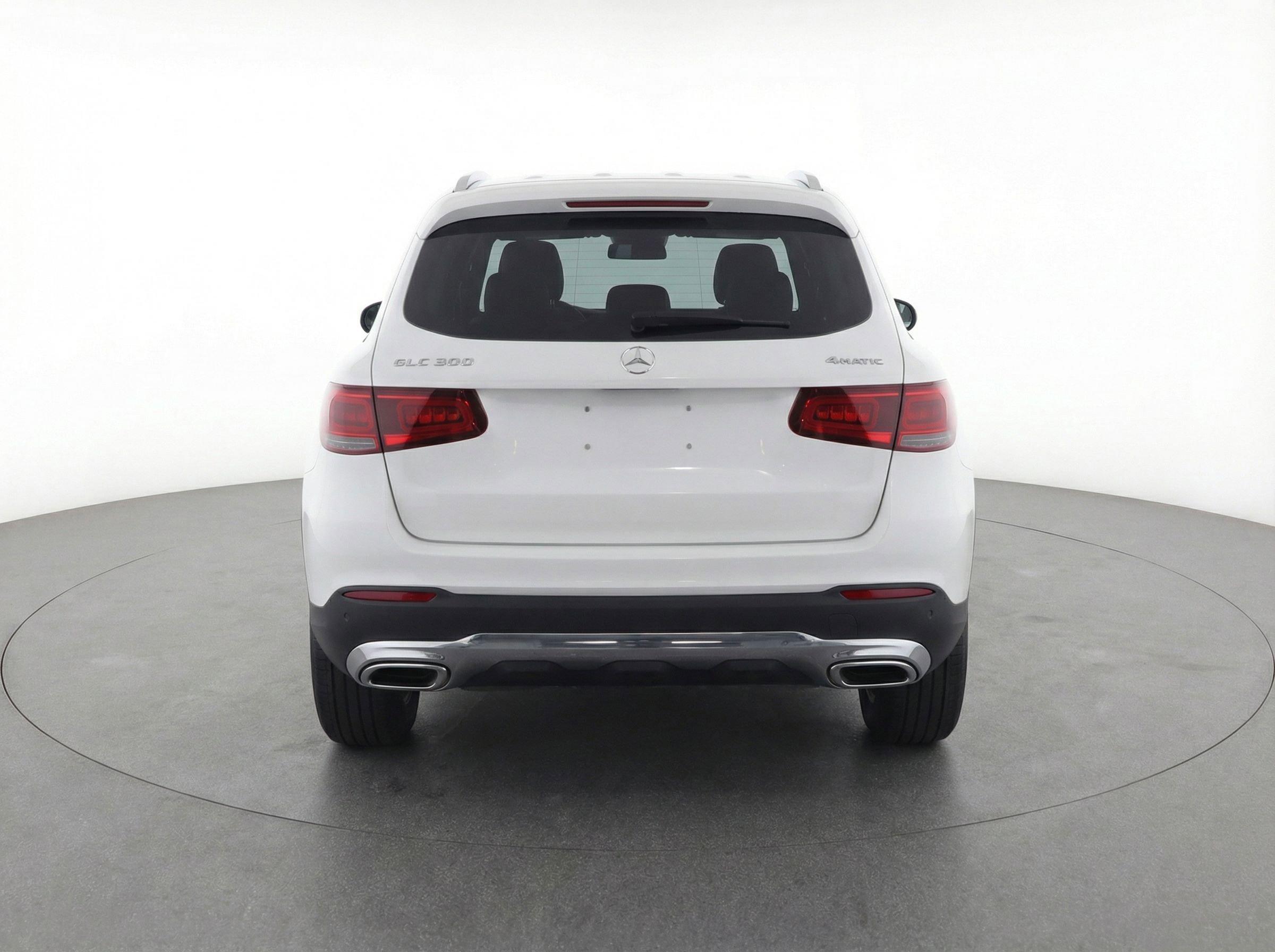 Used 2024 Mercedes-Benz GLC 300 4MATIC image 7