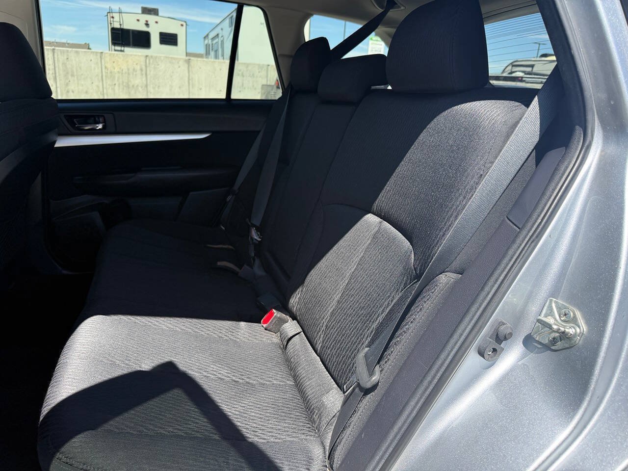 Used 2012 Subaru Outback 2.5i Premium AWD/4WD image 15