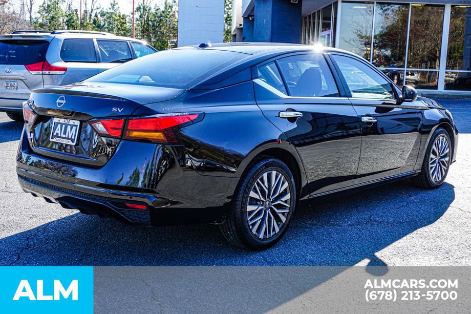 Used 2024 Nissan Altima 2.5 SV image 6