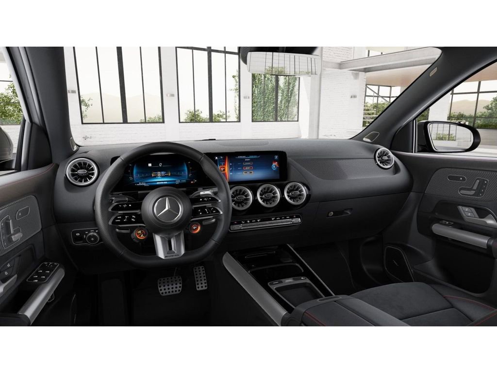 New 2026 Mercedes-Benz GLA 35 AMG 4MATIC image 3