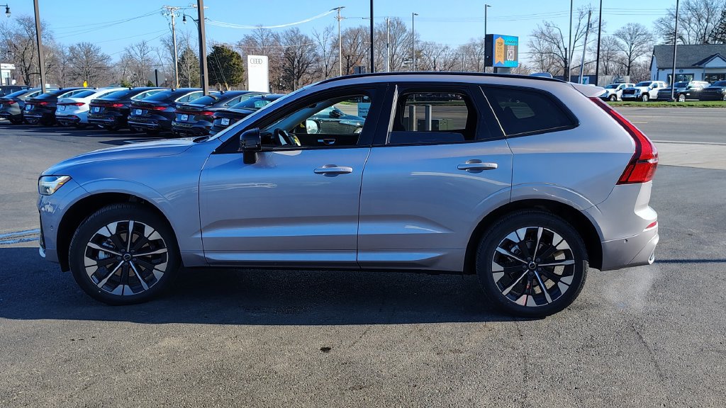 New 2026 Volvo XC60 B5 Plus w/ Protection Package Premier AWD/4WD image 5