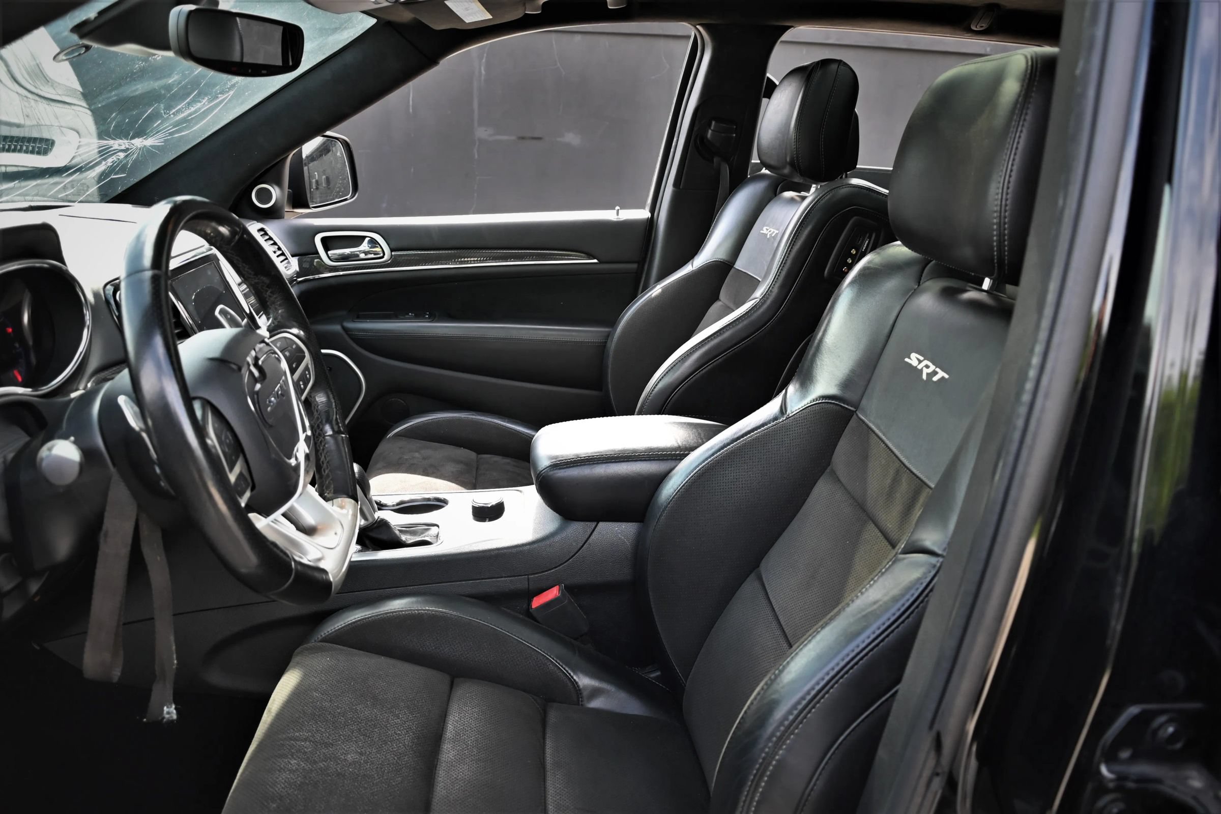 Used 2020 Jeep Grand Cherokee SRT AWD/4WD image 15