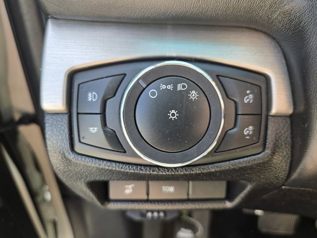 Used 2016 Ford Explorer Platinum image 30