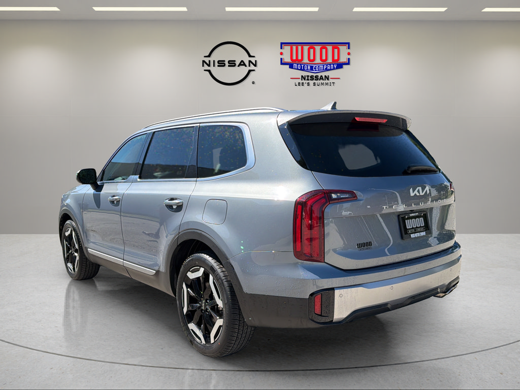 Used 2025 Kia Telluride S AWD/4WD image 4