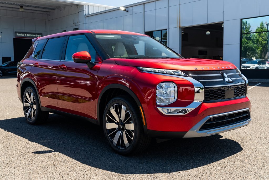New 2025 Mitsubishi Outlander SEL image 1