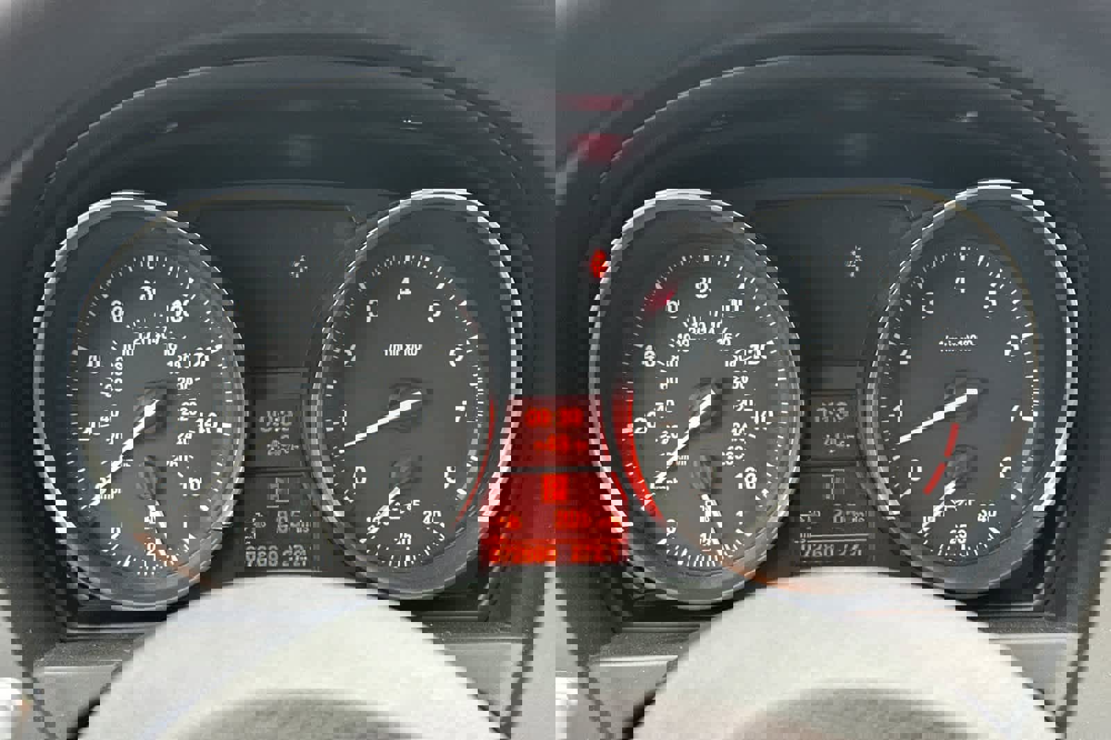 Used 2011 BMW Z4 sDrive35i image 25