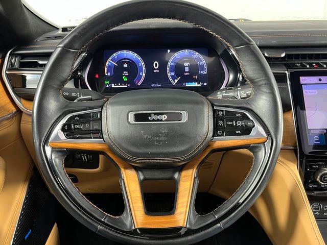 Used 2024 Jeep Grand Cherokee L Summit AWD/4WD image 16