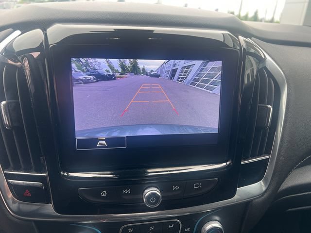 Used 2023 Chevrolet Traverse LT AWD/4WD image 16