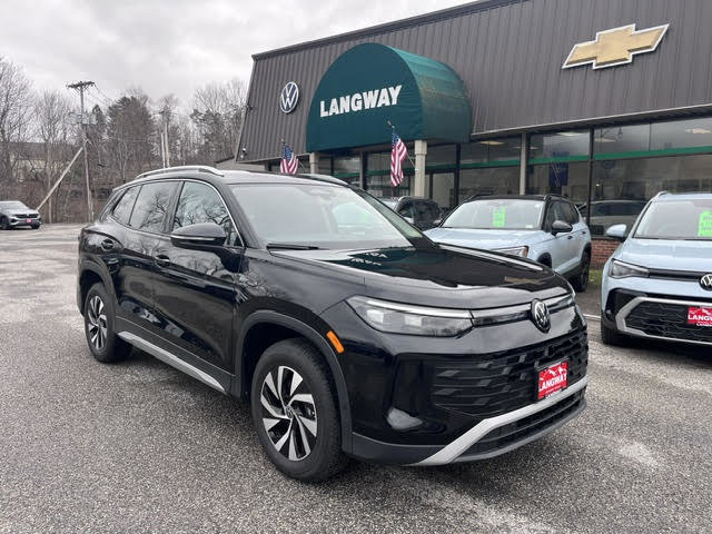 New 2026 Volkswagen Tiguan S AWD/4WD image 1