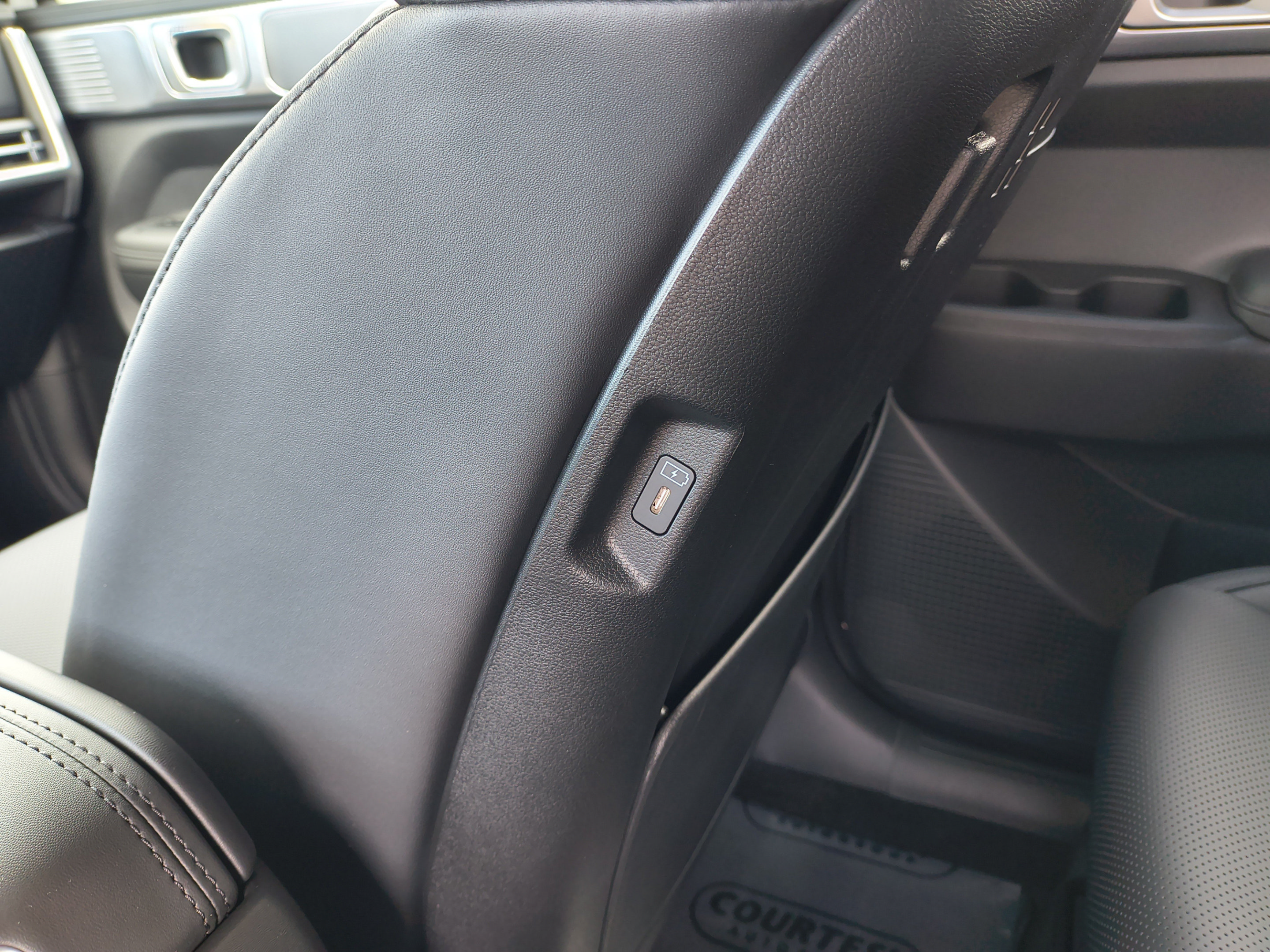 New 2027 Hyundai Santa Fe SEL FWD image 19