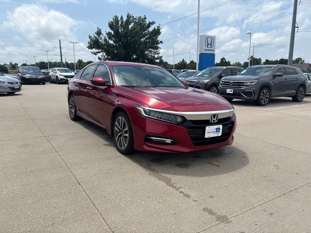 Used 2020 Honda Accord Touring image 3