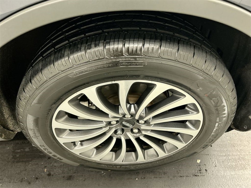 Used 2023 Lincoln Aviator Reserve w/ Elements Package Plus image 8