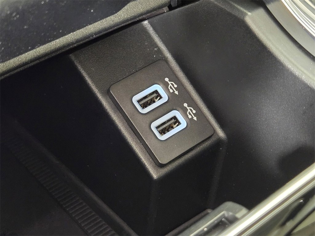 Used 2019 Ford Edge Titanium w/ Equipment Group 301A image 34