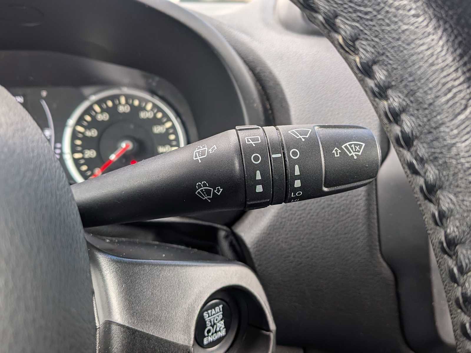 Used 2018 Jeep Renegade Latitude image 24