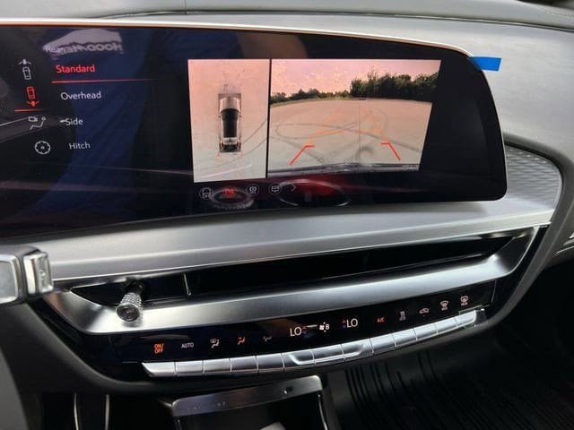 New 2026 Cadillac Lyriq V w/ LPO, Floor Liner Package AWD/4WD image 16