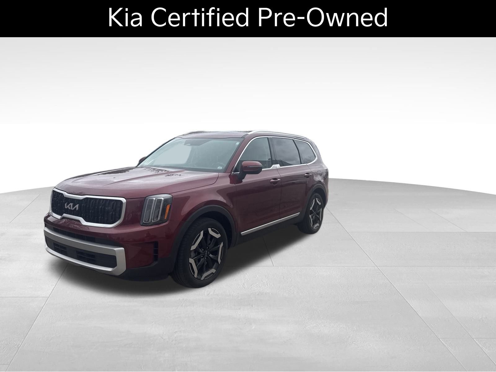 Used 2023 Kia Telluride EX w/ EX Captain's Chair Package image 2