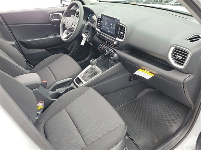 New 2026 Hyundai Venue SE image 16