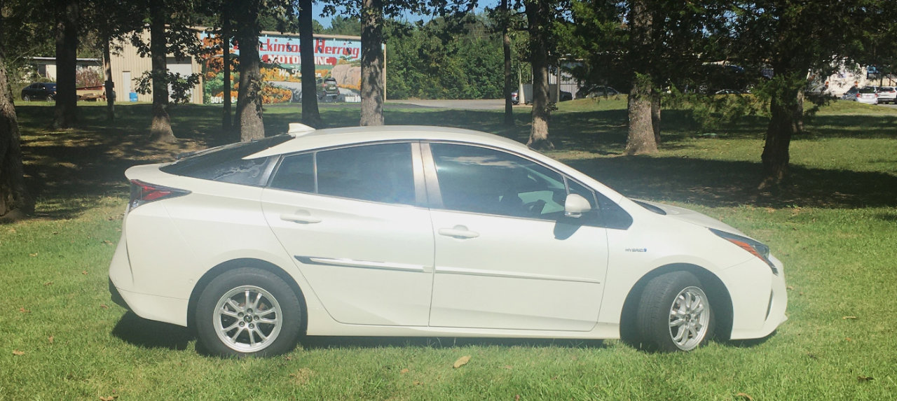 Used 2017 Toyota Prius Three Touring image 7