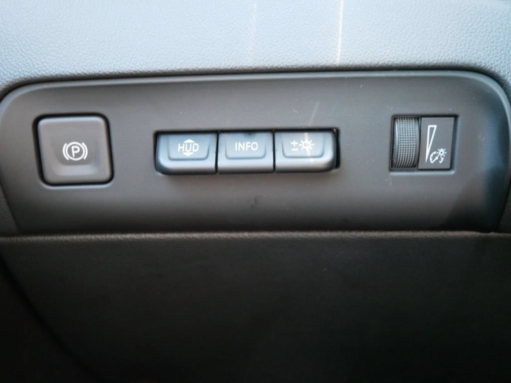 Used 2023 Buick Enclave Premium w/ Experience Buick Package AWD/4WD image 32