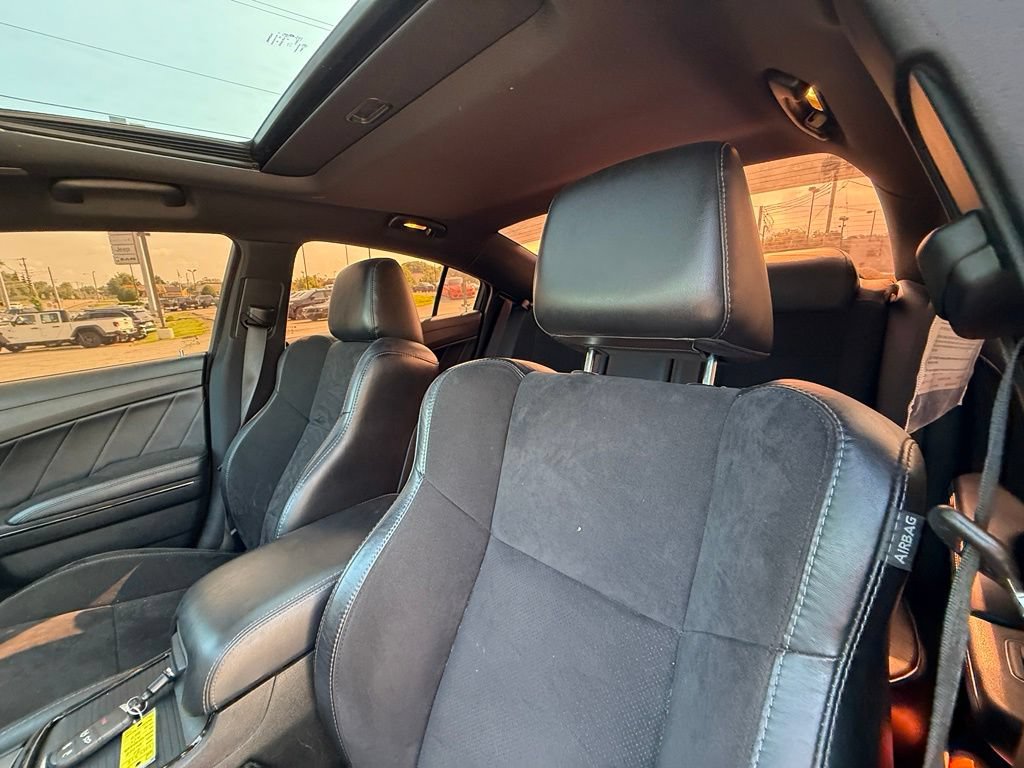 Used 2020 Dodge Charger R/T w/ Plus Group RWD image 13