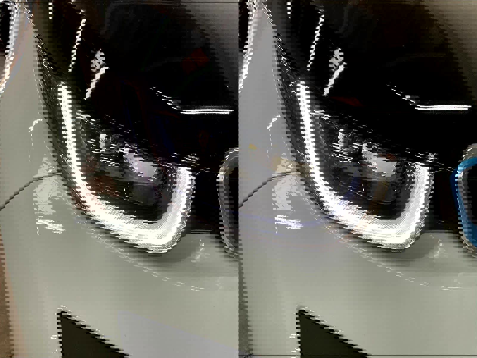 Used 2015 BMW i3 w/ Range Extender image 29