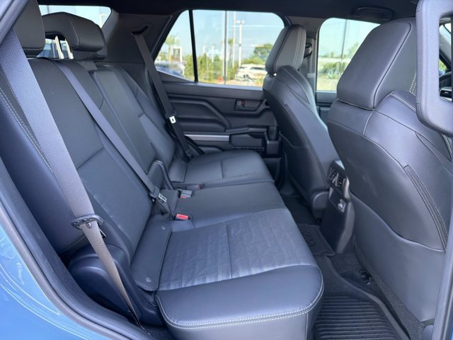 Used 2025 Toyota 4Runner TRD Sport Premium AWD/4WD image 24